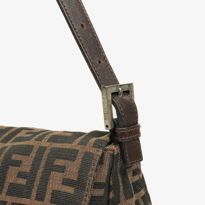 Fendi Zucca Mamma Baguette Schultertasche in Tobacco