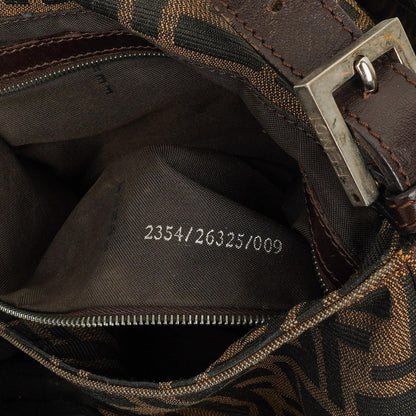 Fendi Zucca Mamma Baguette Schultertasche in Tobacco