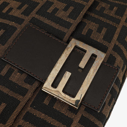 Fendi Zucca Mamma Baguette Schultertasche in Tobacco