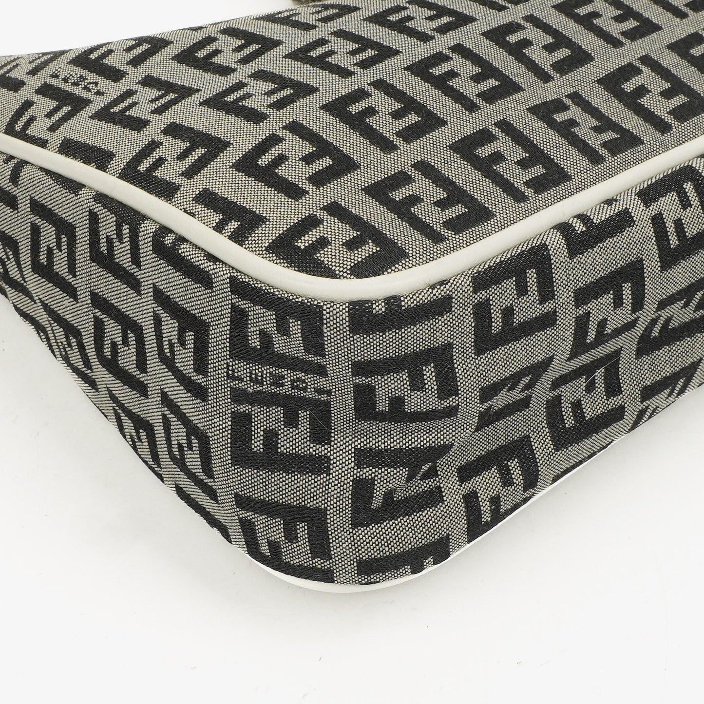 Fendi Zucchino Hobo Schultertasche