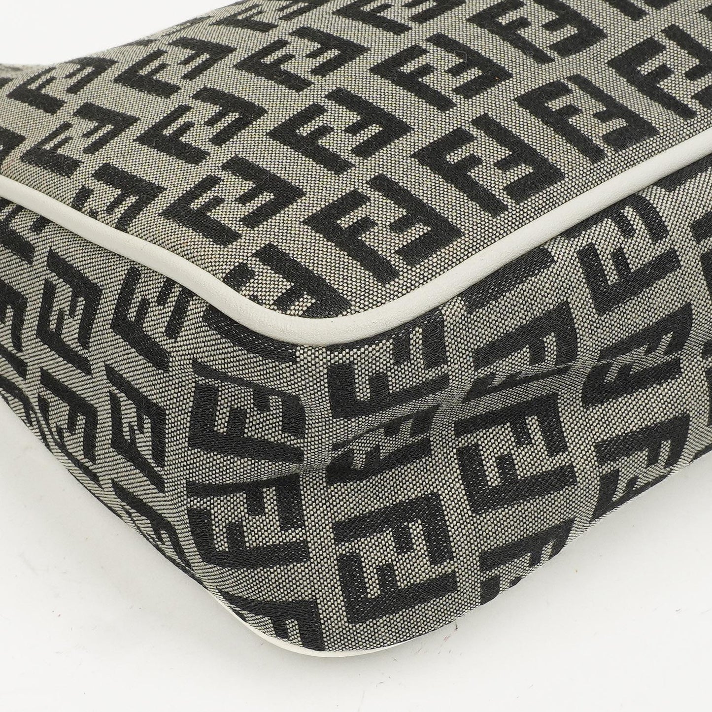 Fendi Zucchino Hobo Schultertasche