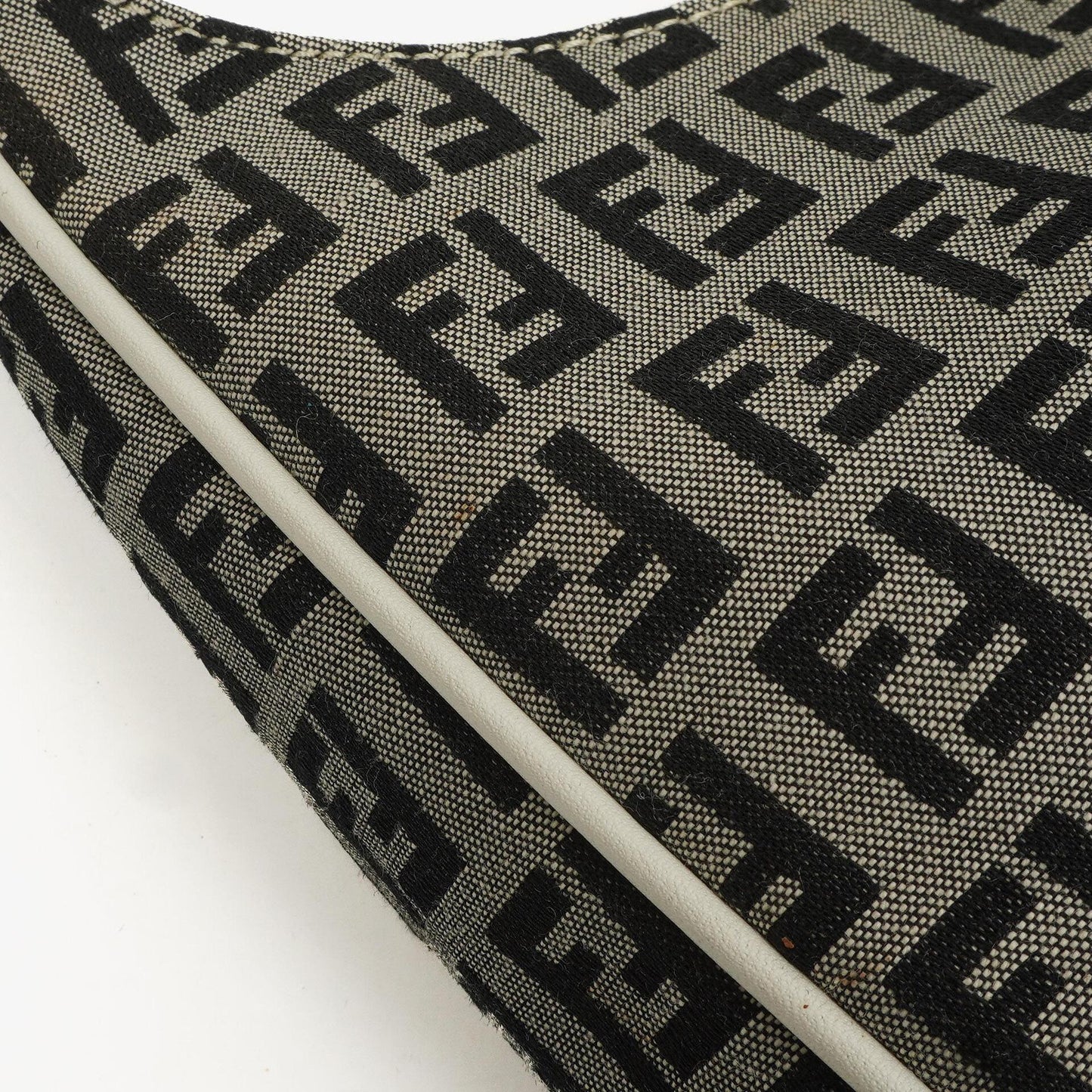 Fendi Zucchino Hobo Schultertasche