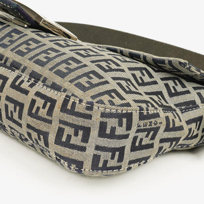 Fendi Zuccino Baguette Handtasche in Navy/Grau
