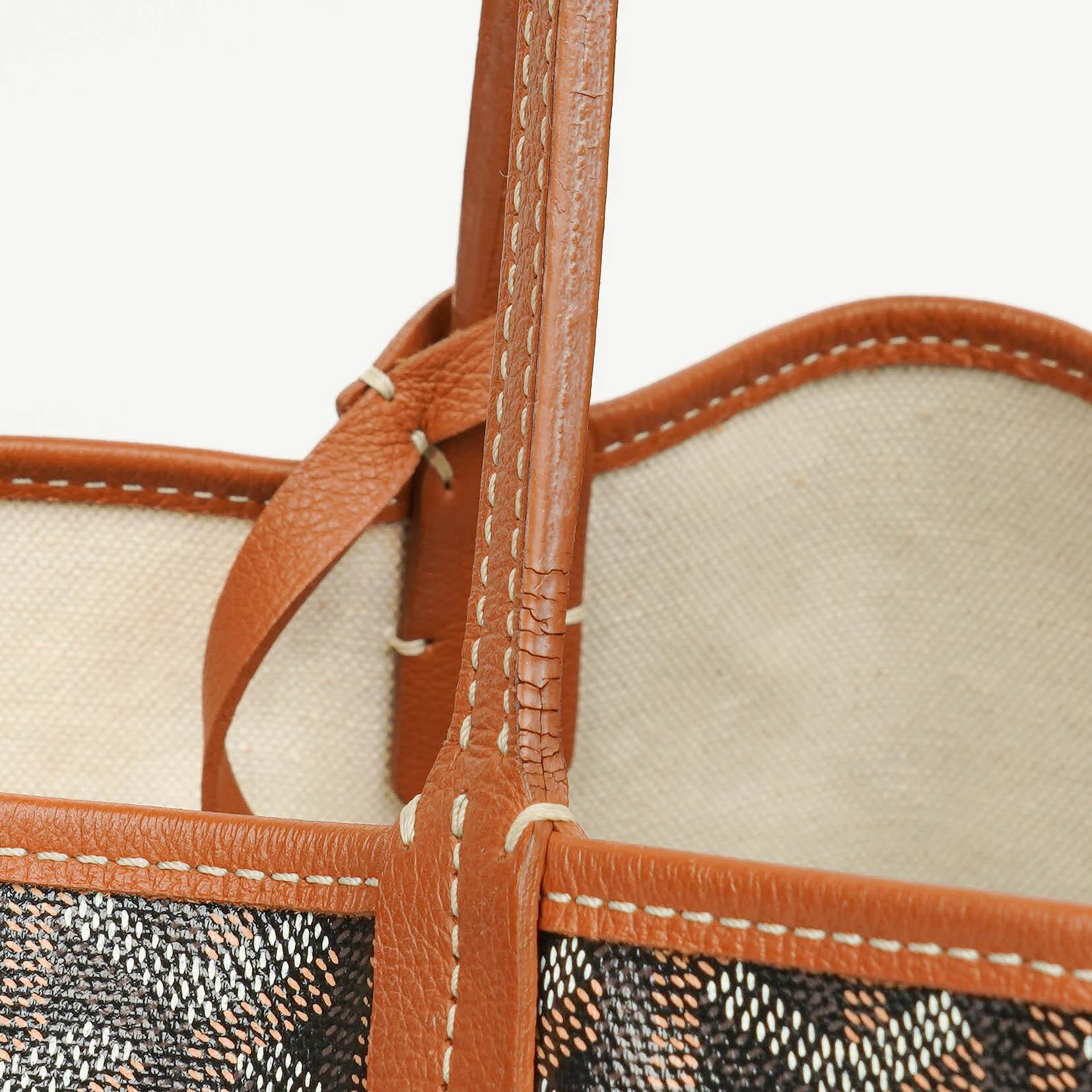 Goyard Saint Louis PM Tote aus schwarzem beschichtetem Canvas mit Chevron-Print