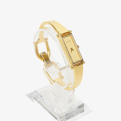 Gucci 1500 rechteckige Uhr aus goldfarbenem Edelstahl