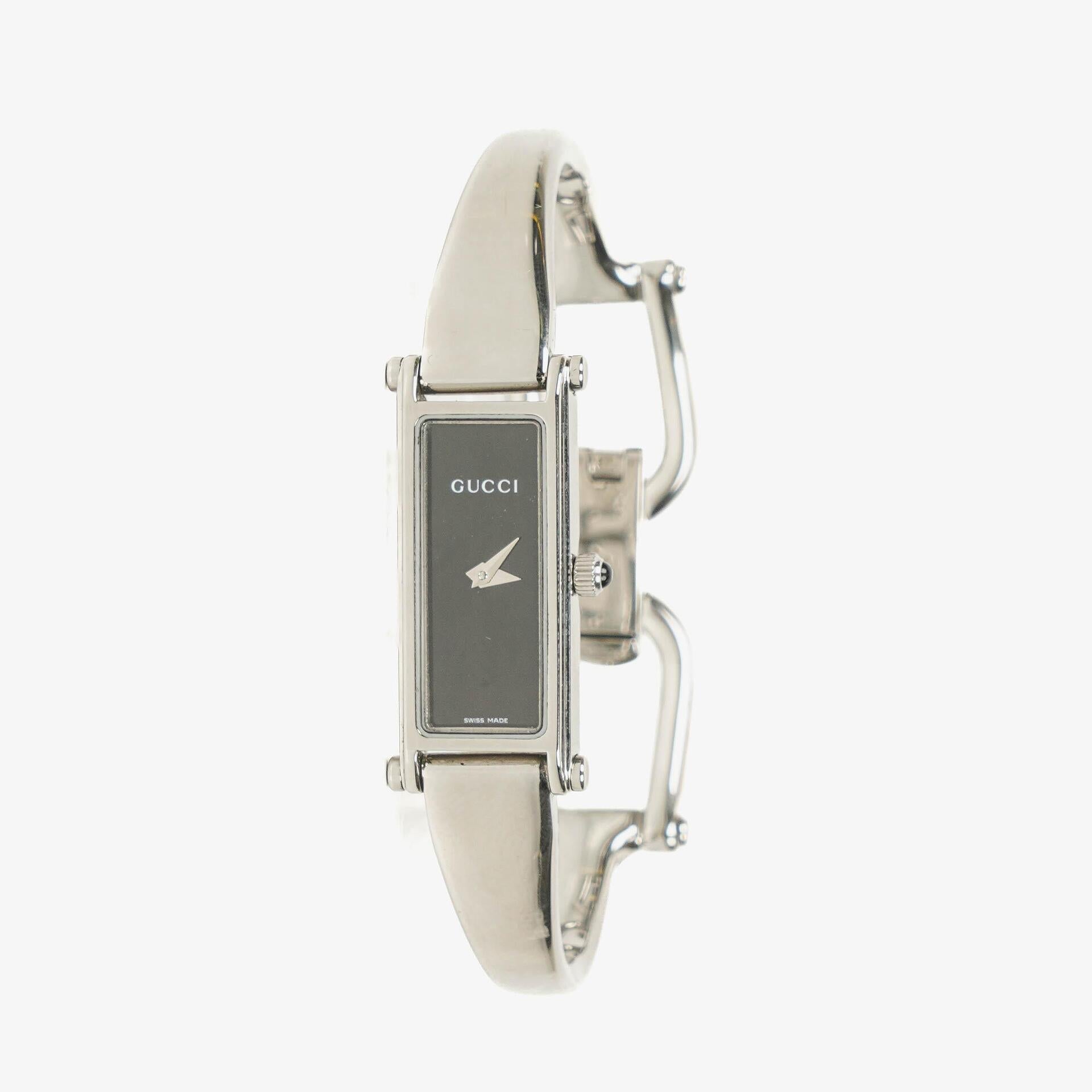 Gucci 1500L rechteckige Uhr aus Edelstahl