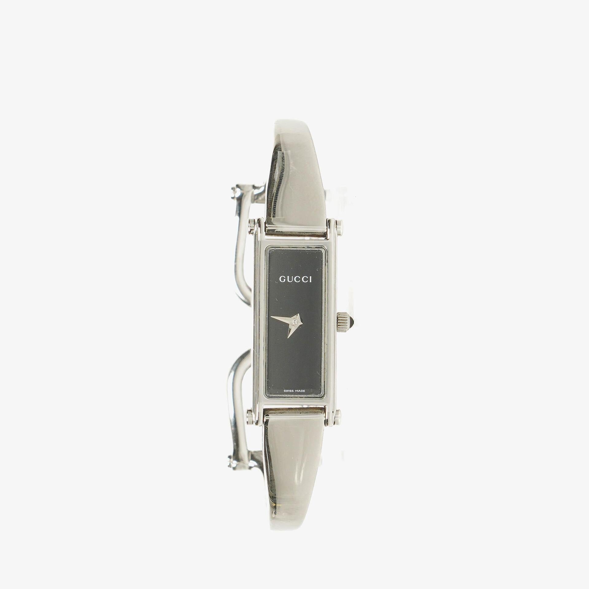 Gucci 1500L rechteckige Uhr aus Edelstahl