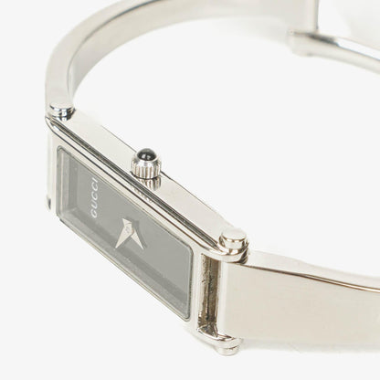 Gucci 1500L rechteckige Uhr aus Edelstahl