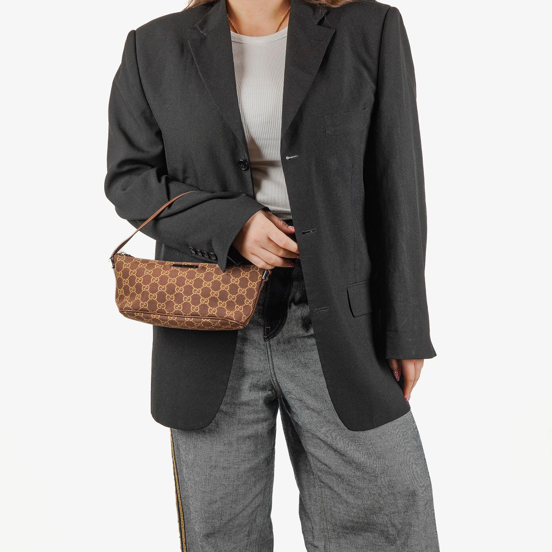 Gucci Baguette Pochette Boat Tasche mit braunem GG-Monogramm