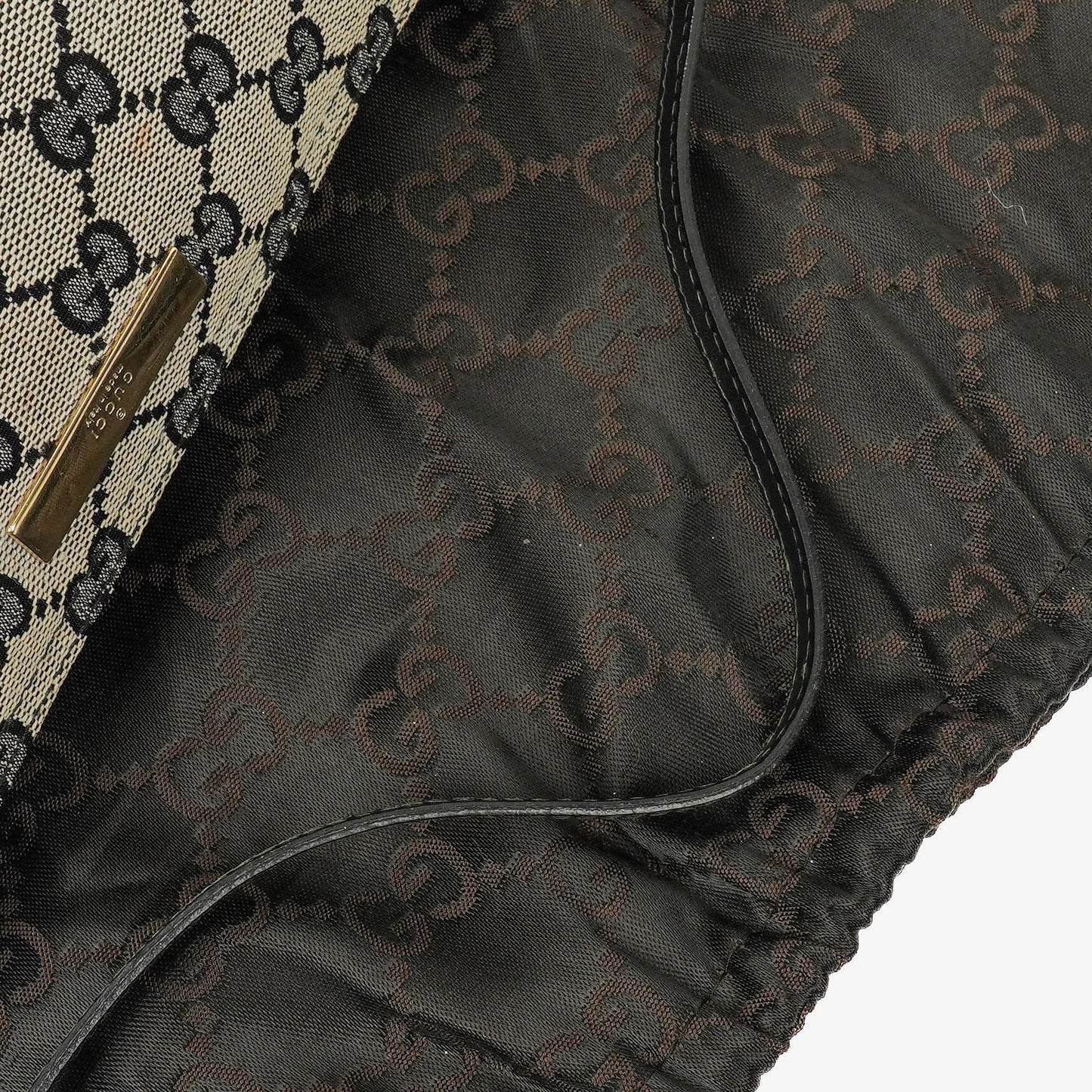 Gucci Baguette Pochette Boat Tasche in Grau mit GG Monogram