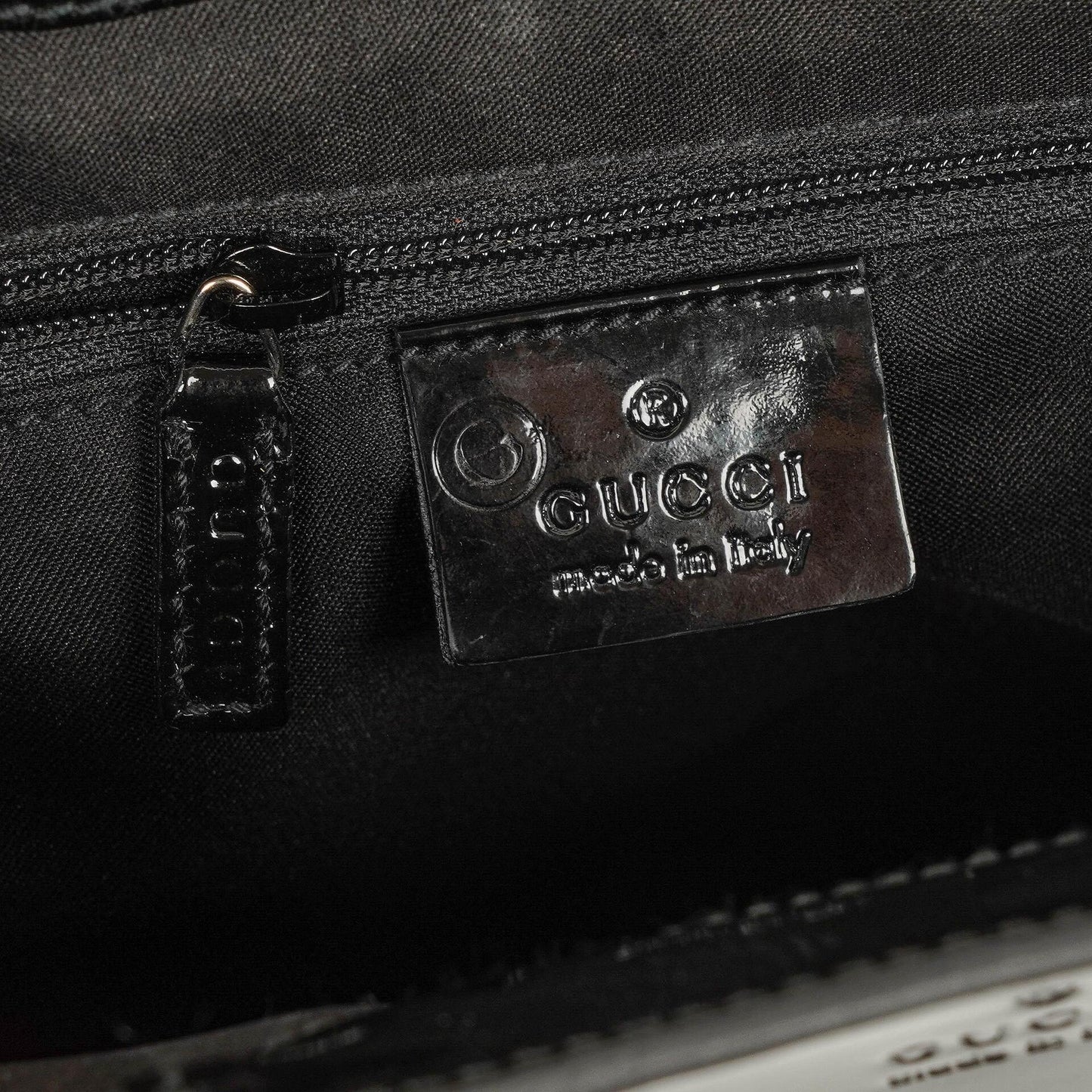 Gucci Bamboo Tasche mit Obergriff aus schwarzem Lackleder