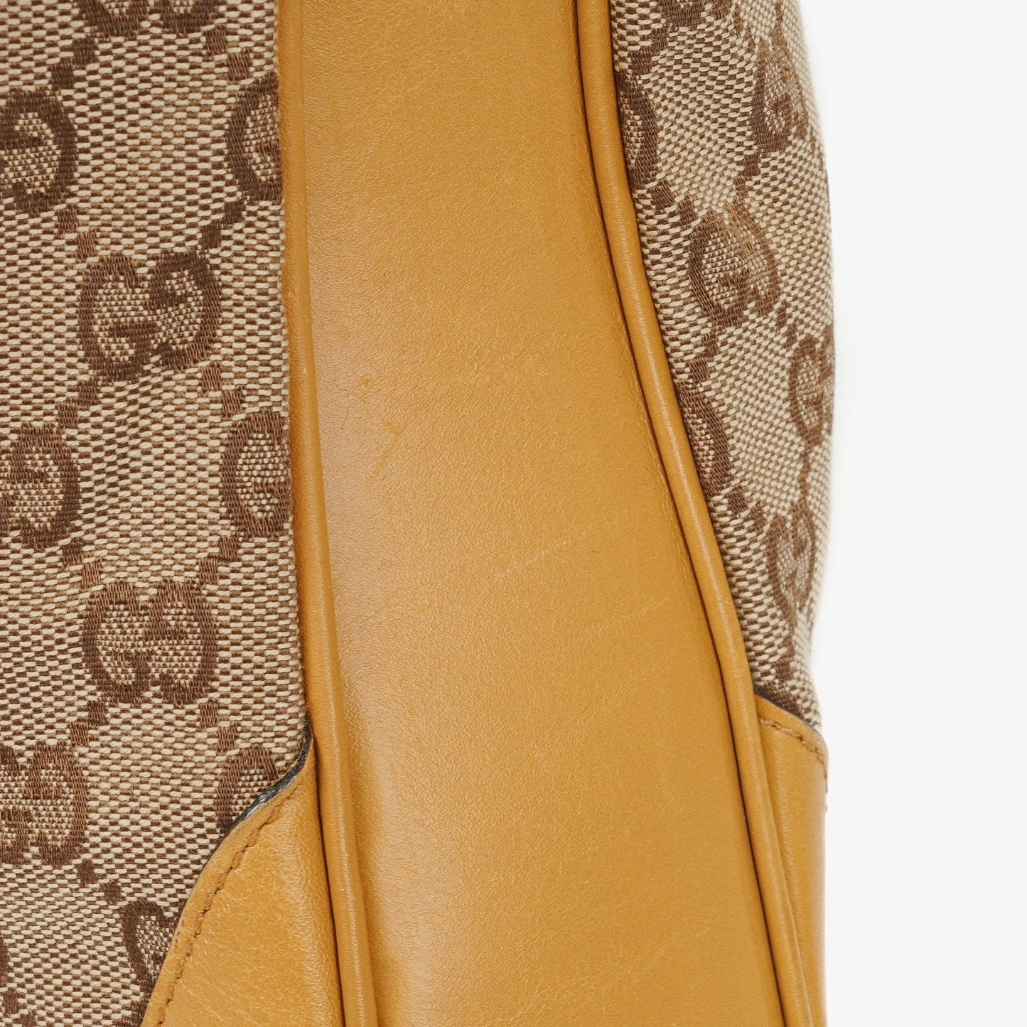 Gucci Bamboo Hobo-Tasche mit Top Handle aus GG Canvas und Leder