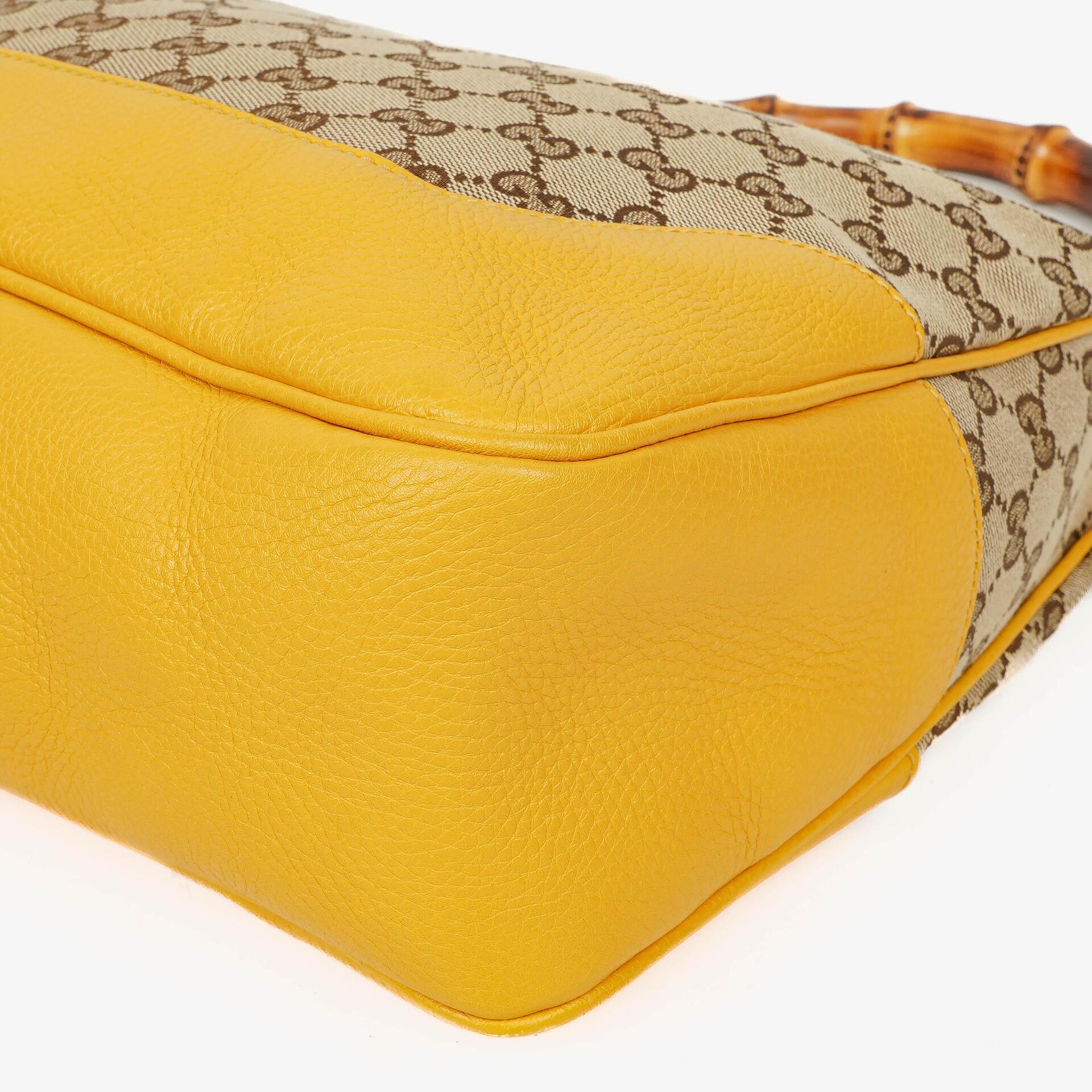 Gucci Bamboo Top Handle Hobo-Tasche aus beigem GG Canvas