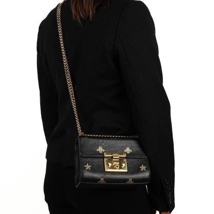 Gucci Bee Star kleine Padlock Schultertasche aus schwarzem genarbtem Kalbsleder