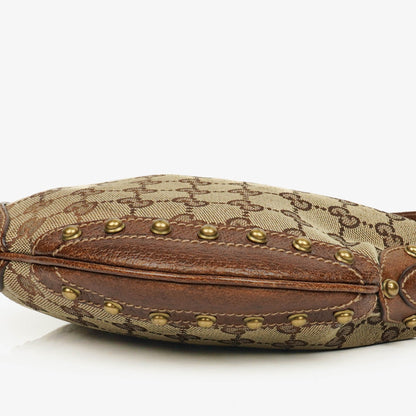 Gucci Pelham Small Schultertasche aus GG Canvas in Beige/Ebony mit Nieten