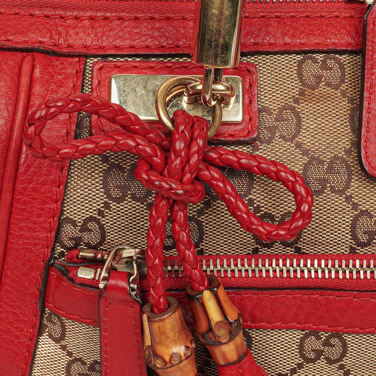 Gucci Bella Top-Handle-Tasche aus beige/rotem GG Canvas