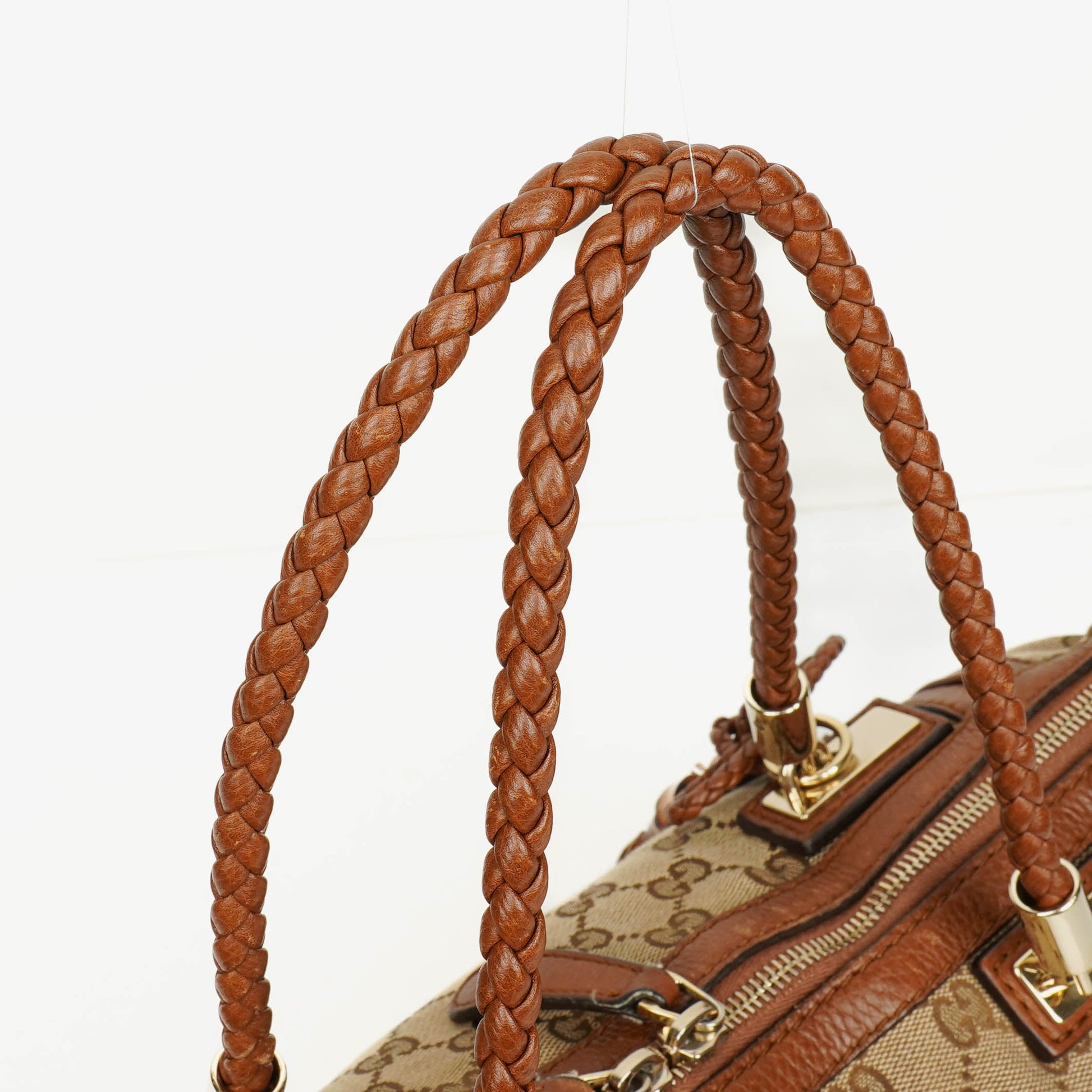 Gucci Bella Satchel Tote Tasche aus Monogramm Canvas mit geflochtenen Griffen