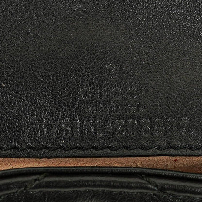 Gucci GG Marmont 2.0 Münztasche an Kette aus schwarzem Matelassé-Kalbsleder