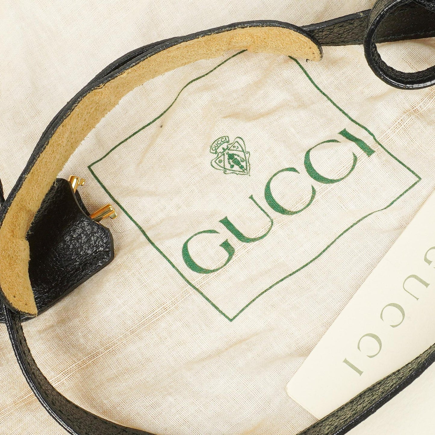 Gucci Schwarze Narbige Leder-Schultertasche