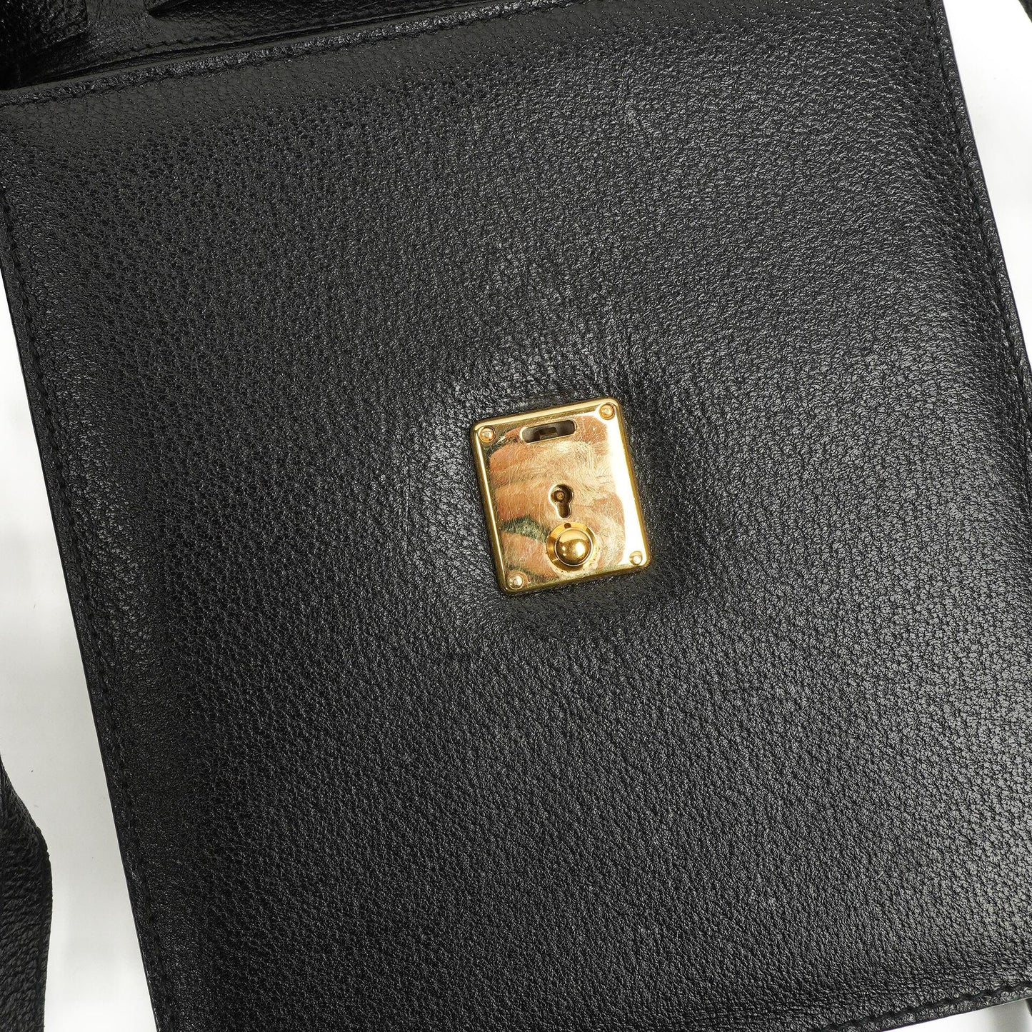 Gucci Schwarze Narbige Leder-Schultertasche