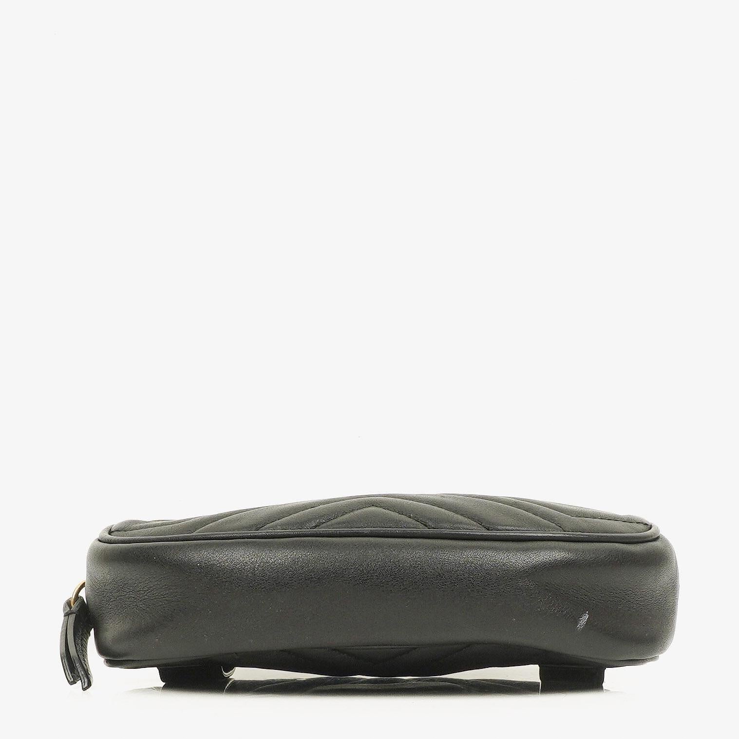 Gucci GG Marmont schwarze Bauchtasche aus Leder