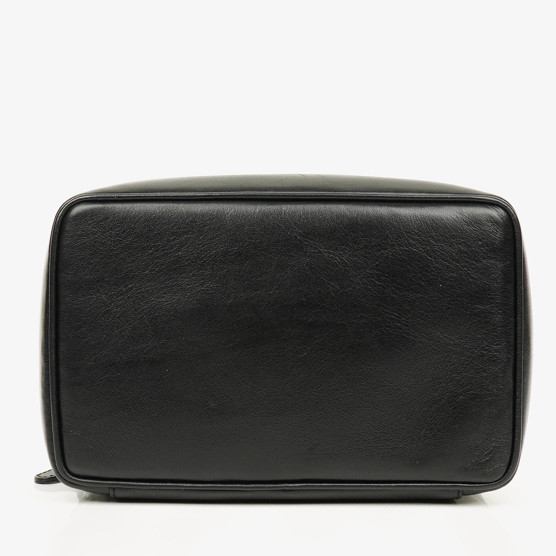 Gucci Horsebit Vanity Tasche aus schwarzem Leder