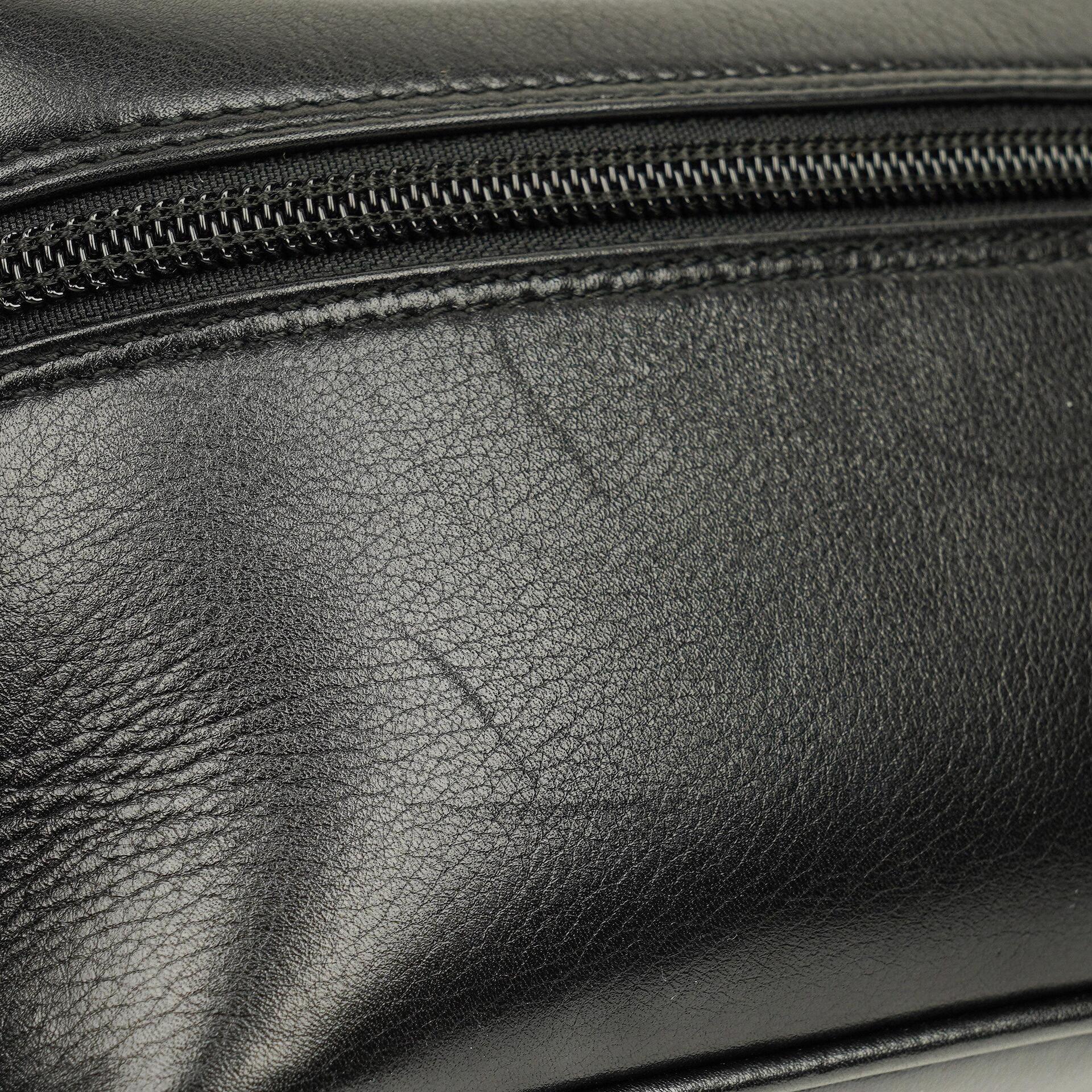 Gucci Horsebit Vanity Tasche aus schwarzem Leder
