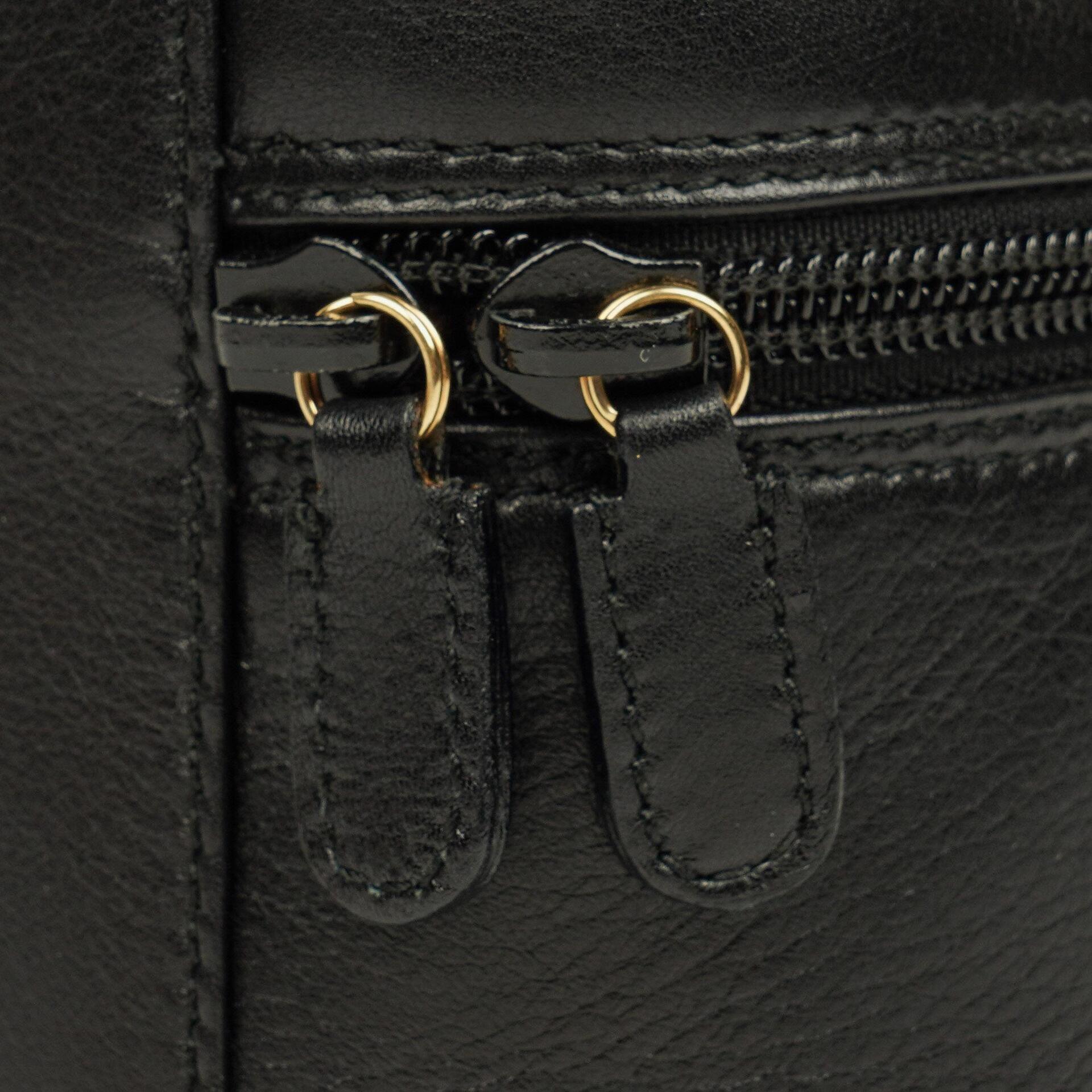 Gucci Horsebit Vanity Tasche aus schwarzem Leder