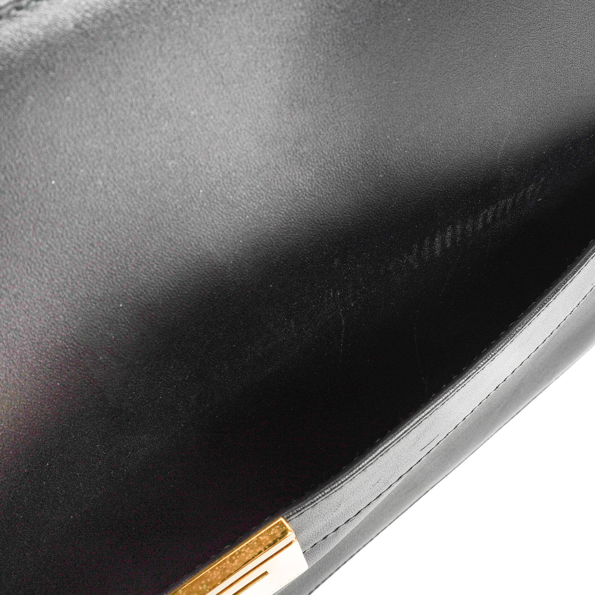 Gucci Schultertasche aus schwarzem Leder