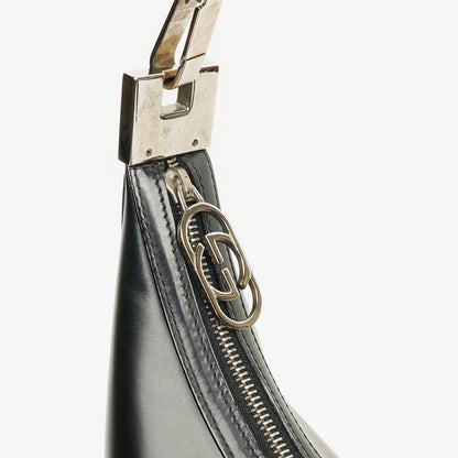 Gucci Schultertasche aus schwarzem Leder