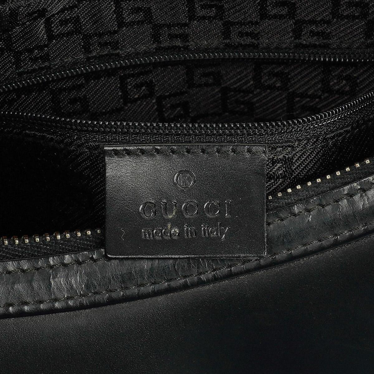 Gucci Schultertasche aus schwarzem Leder