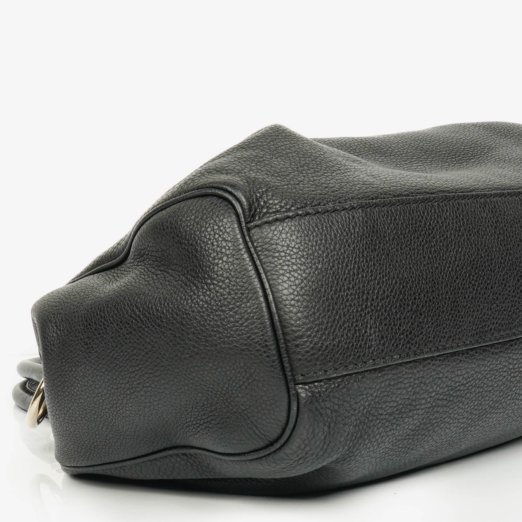 Gucci Sukey Schulter-Hobo-Bag aus schwarzem Leder