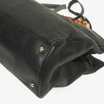 Gucci Große Bamboo Shopper Tragetasche mit Griff aus schwarzem genarbtem Leder