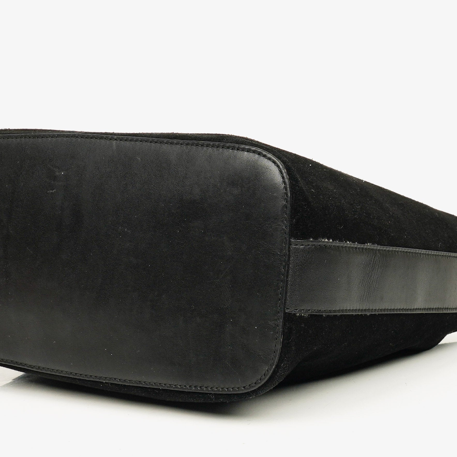 Gucci Schulter-Hobo-Tasche aus schwarzem Wildleder und Leder