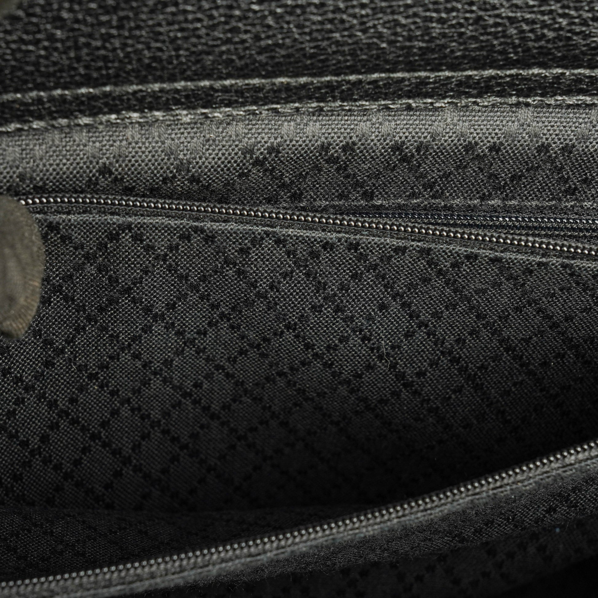 Gucci Vintage Tote aus schwarzem Wildleder mit Bambus