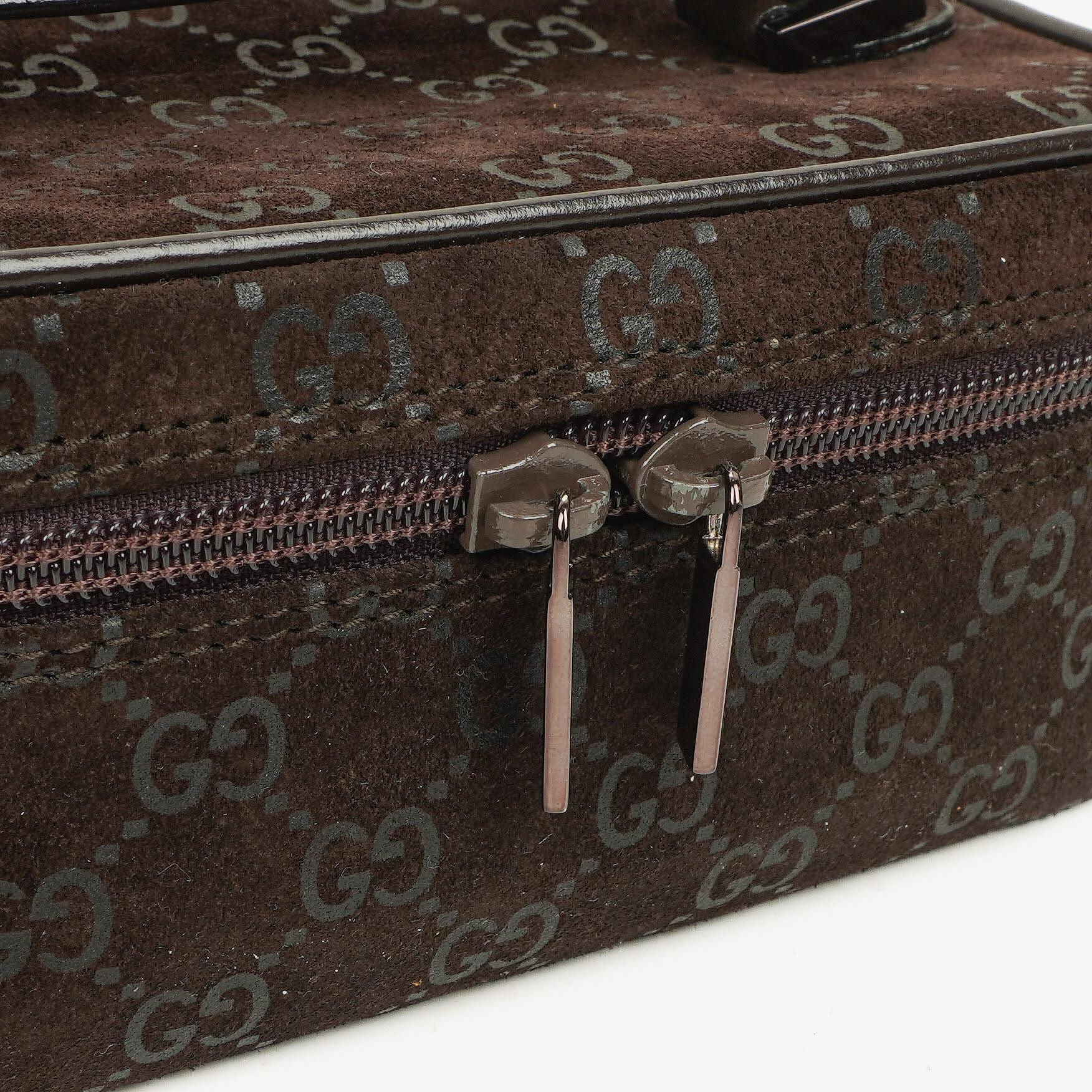 Gucci GG Vanity Tasche aus braunem Wildleder