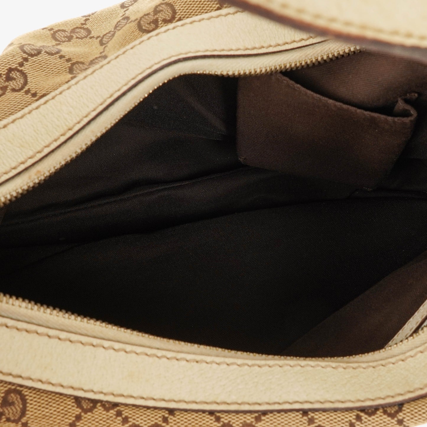 Gucci Charmy GG Canvas Hobo-Tasche in Beige
