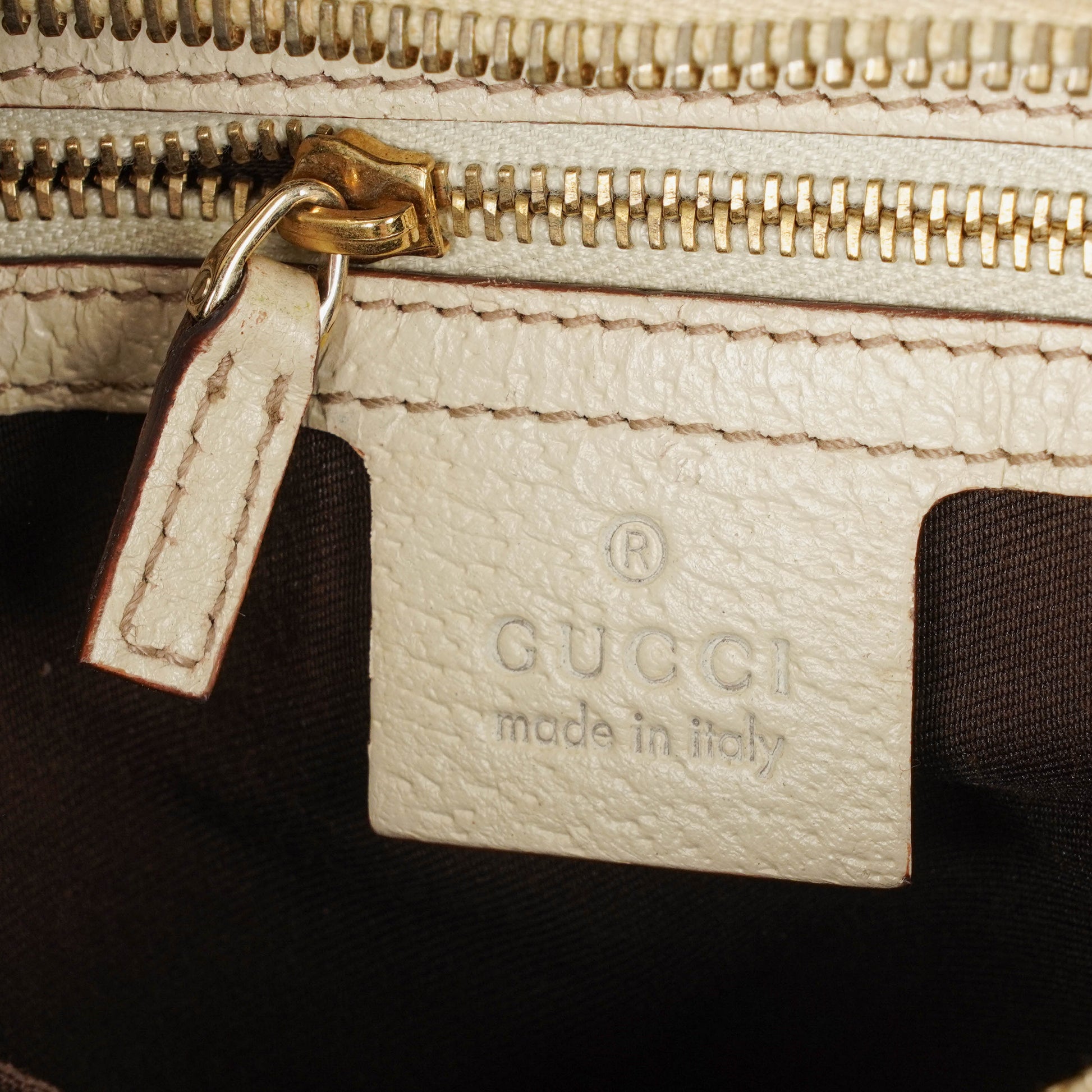 Gucci Charmy GG Canvas Hobo-Tasche in Beige
