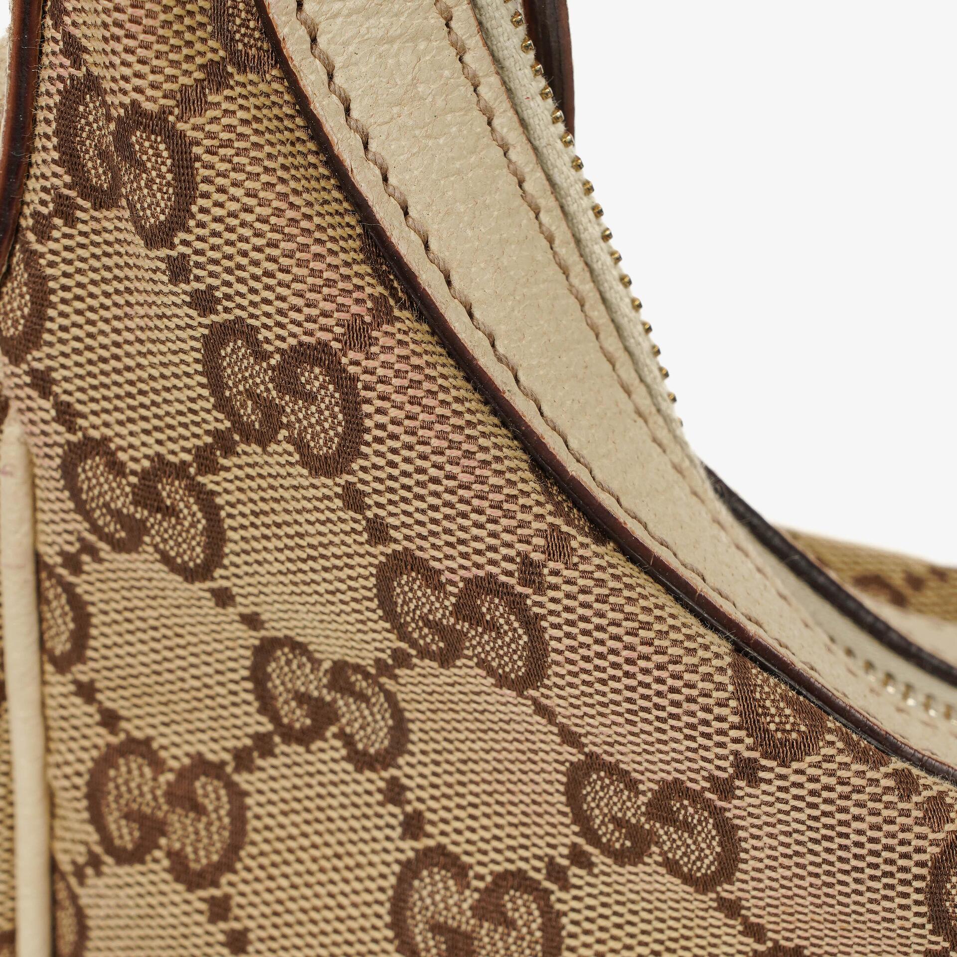 Gucci Charmy Hobo-Tasche aus beigem GG Canvas