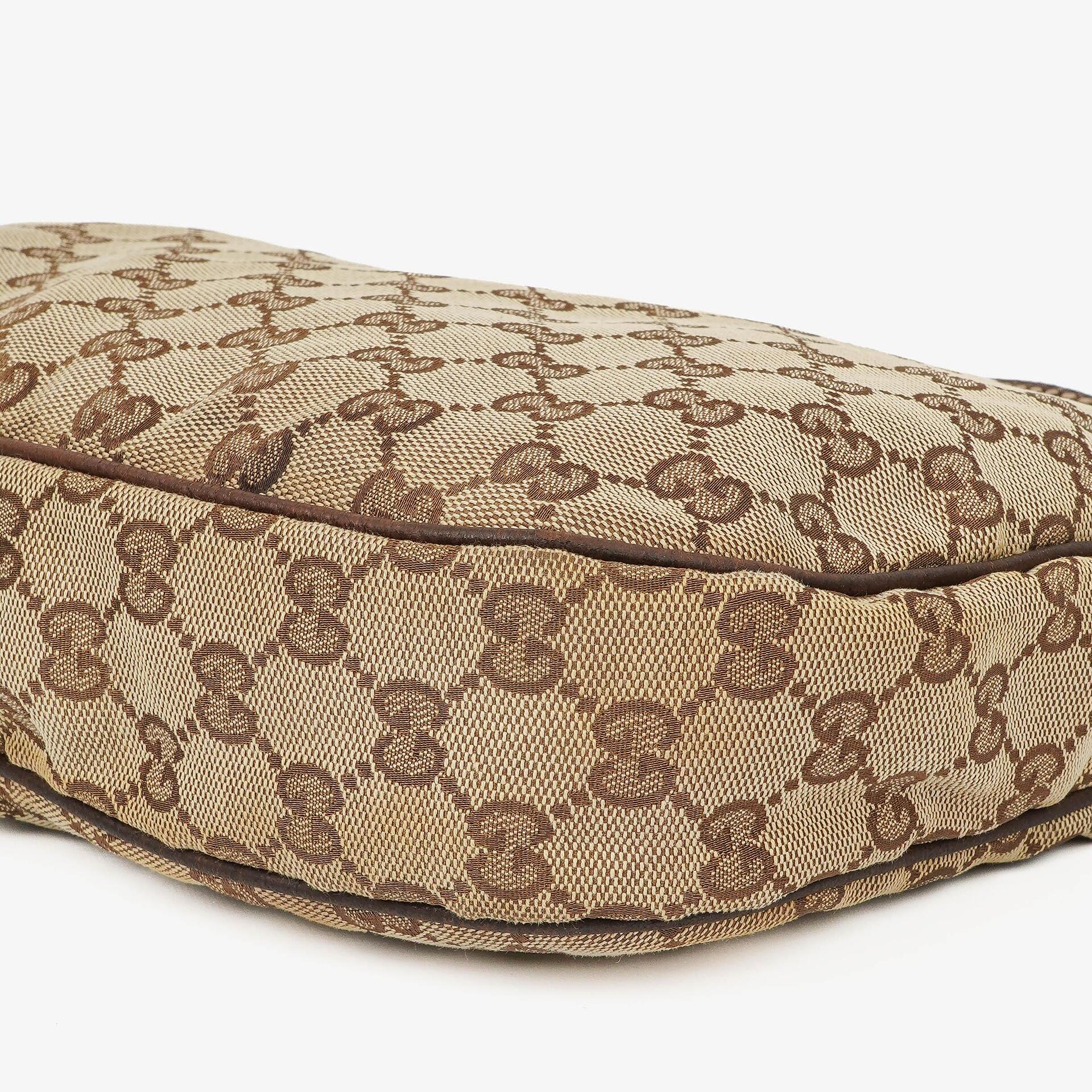 Gucci Charmy Hobo-Tasche aus beigem GG Canvas