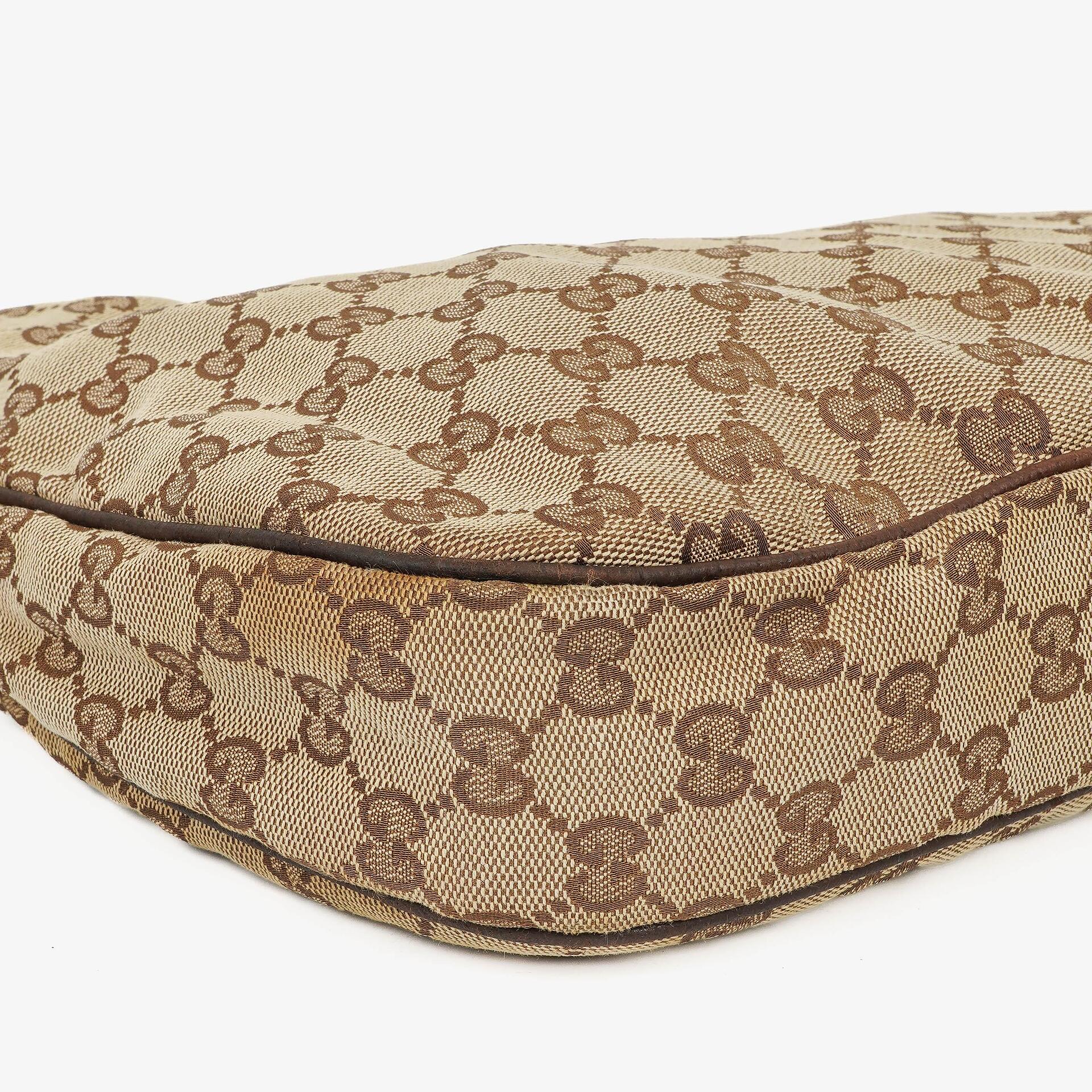 Gucci Charmy Hobo-Tasche aus beigem GG Canvas