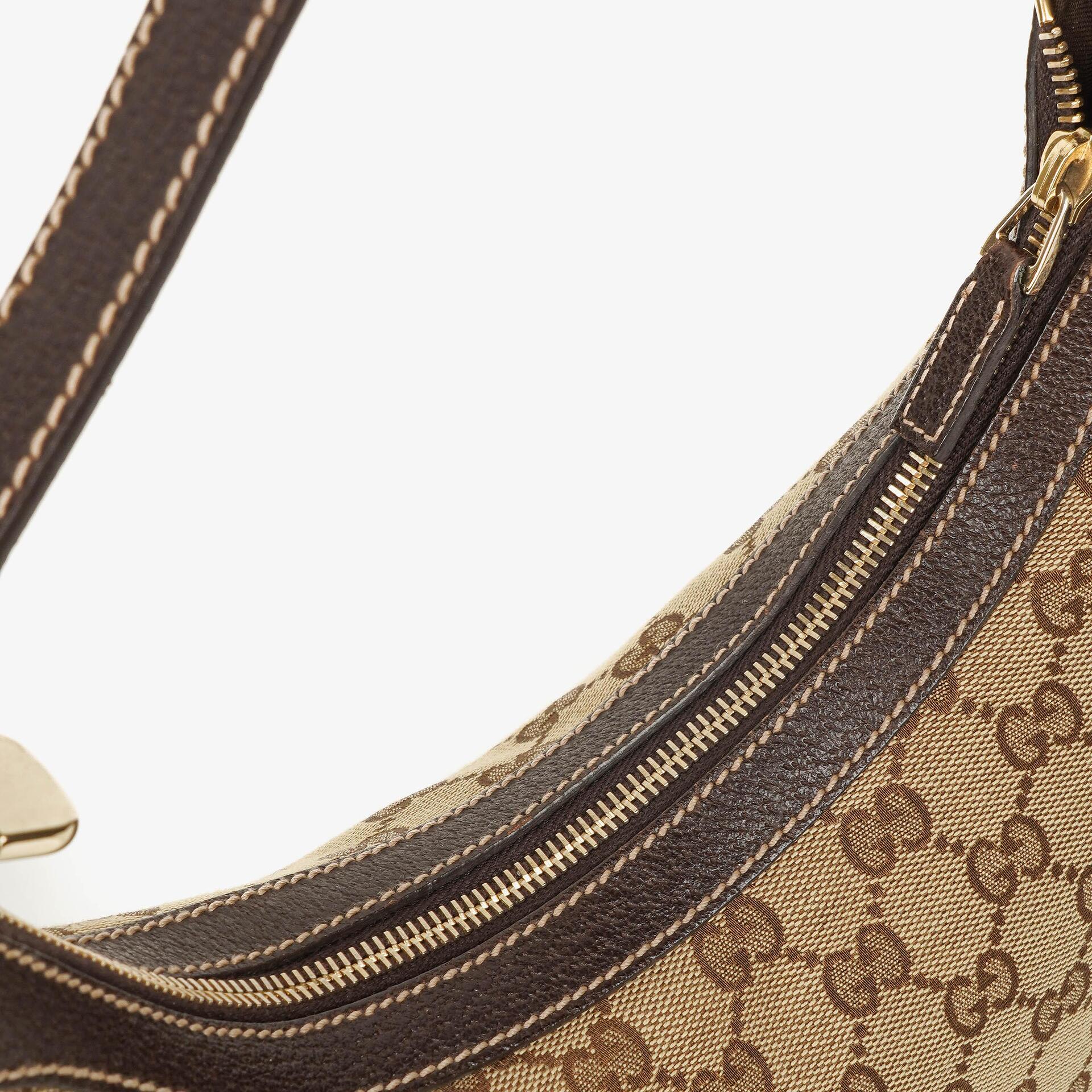 Gucci Charmy Hobo-Tasche aus beigem GG Canvas