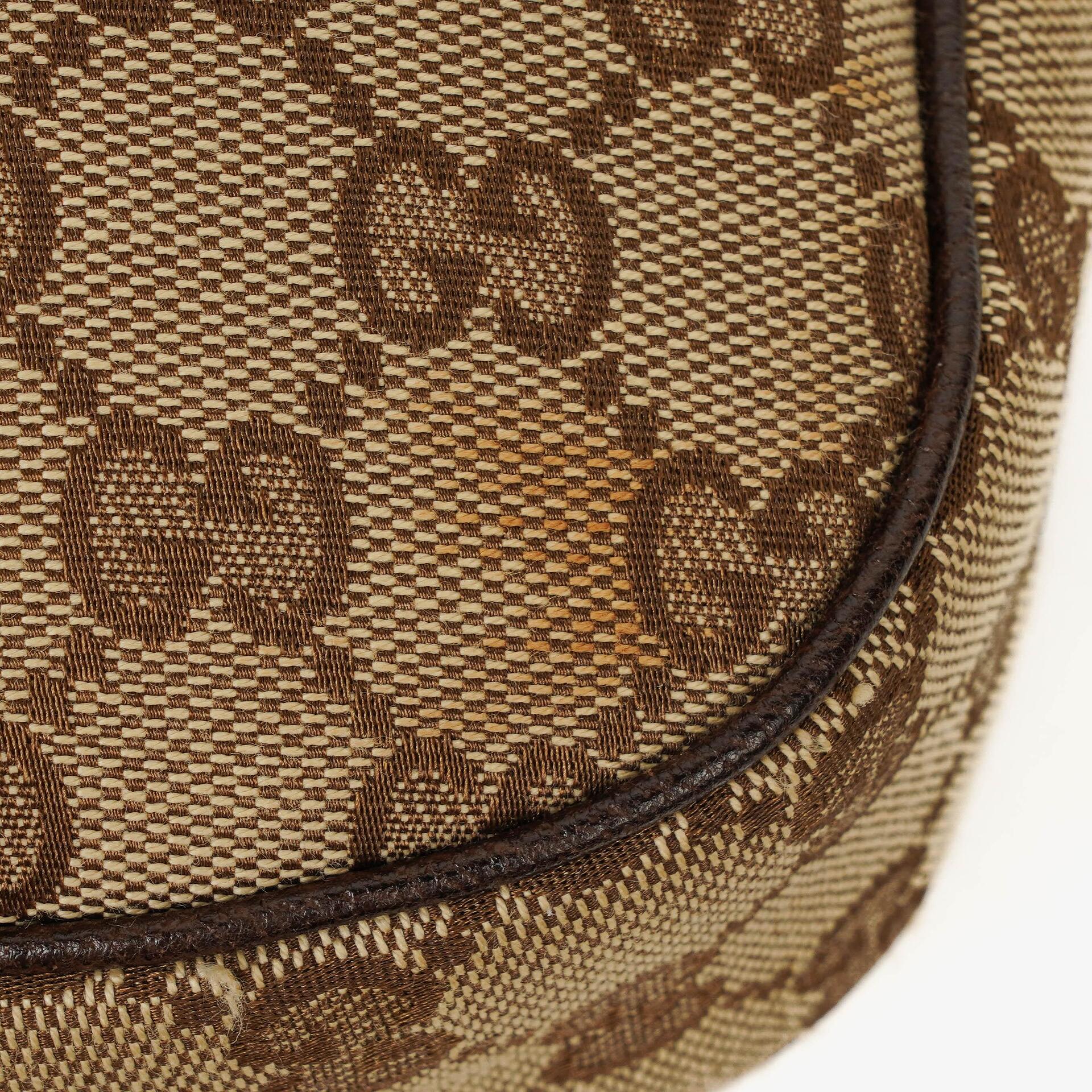 Gucci Charmy Hobo-Tasche aus beigem GG Canvas