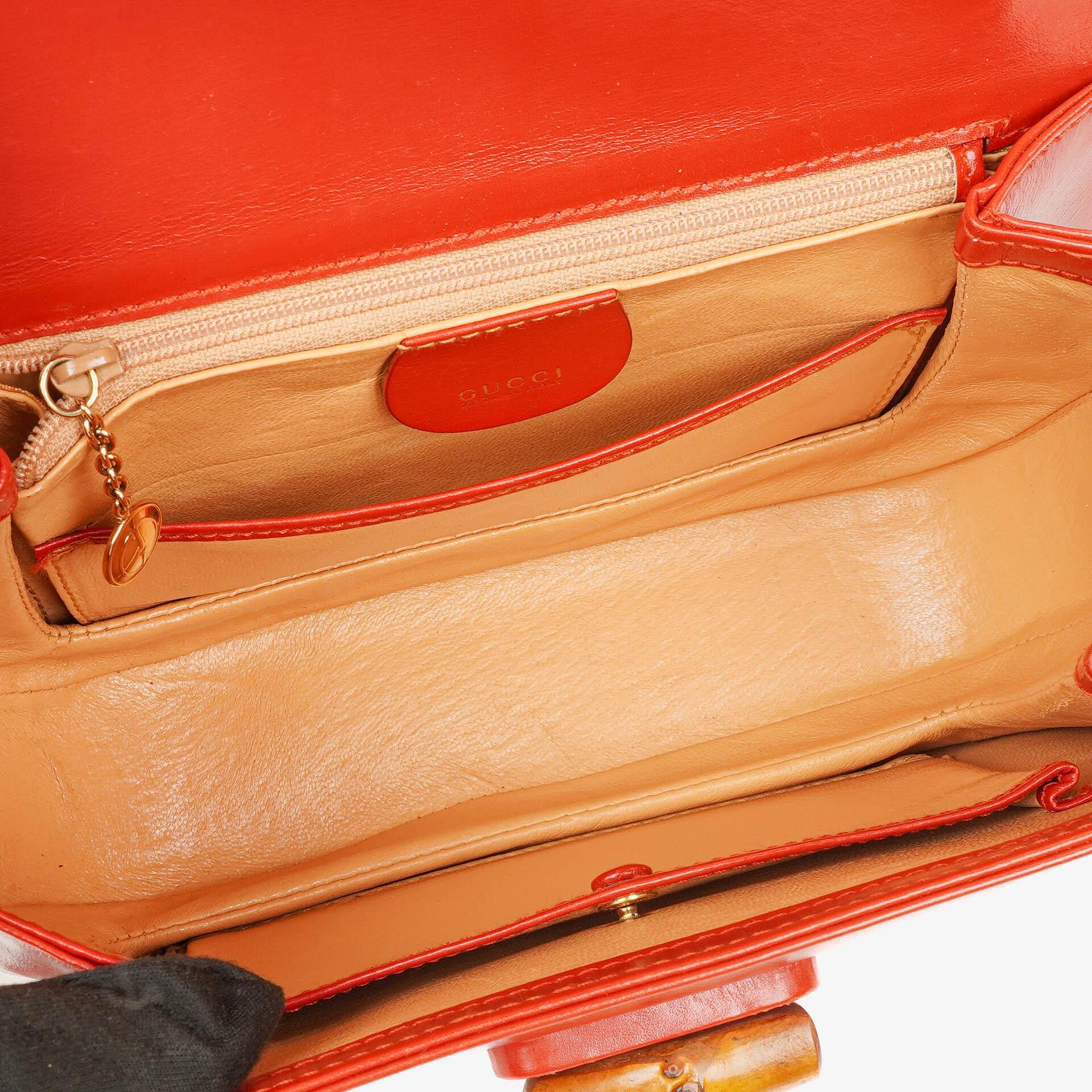 Gucci Convertible Bamboo Top Handle Tasche aus rotem Leder