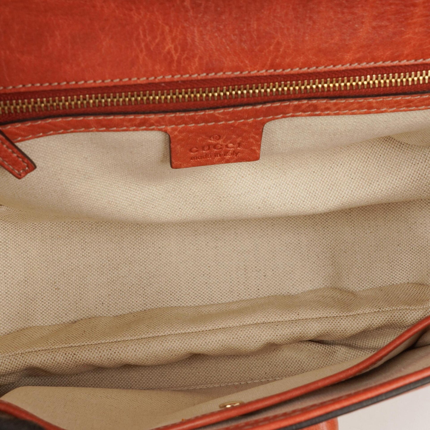 Gucci Medium New Convertible Bamboo Top Handle Tasche aus genarbtem Kalbsleder in Koralle