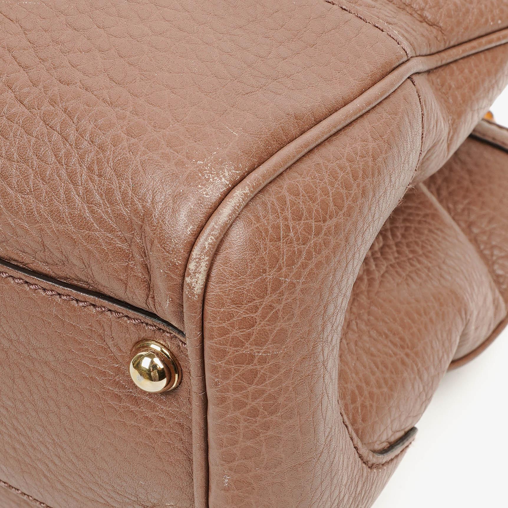 Gucci Diana Tote aus schwarzem genarbtem Leder mit Bambus-Tragegriff