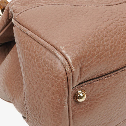 Gucci Diana Tote aus schwarzem genarbtem Leder mit Bambus-Tragegriff