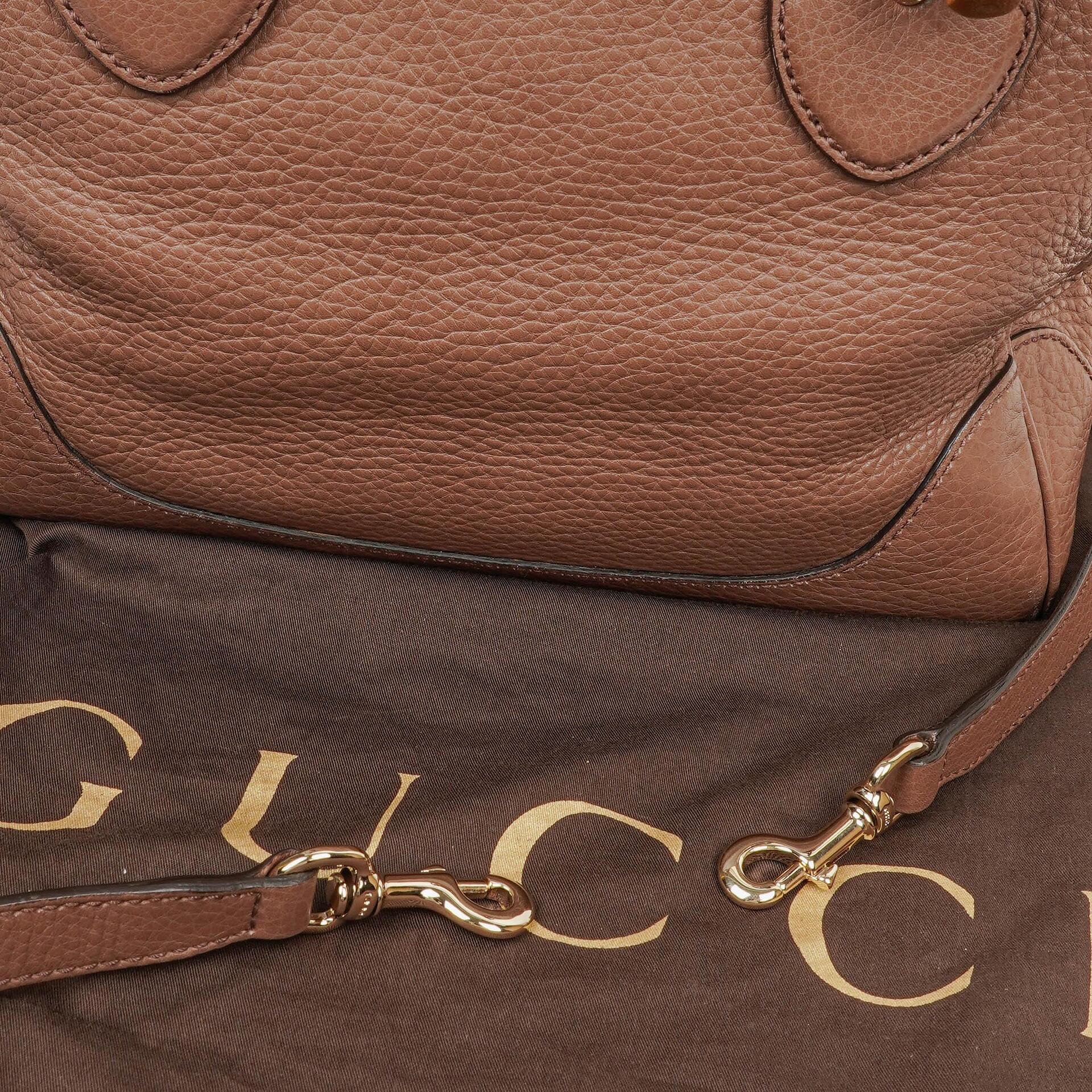 Gucci Diana Tote aus schwarzem genarbtem Leder mit Bambus-Tragegriff