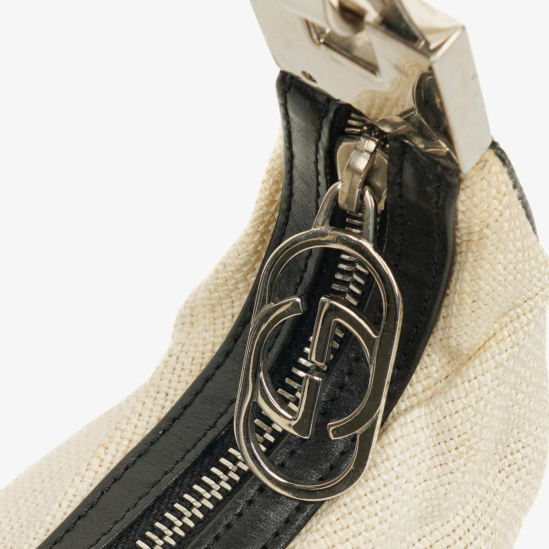 Gucci GG Schulter-Hobo aus zweifarbigem Gewebe