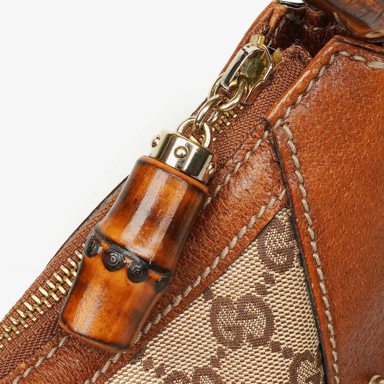 Gucci Hobo-Tasche aus GG Canvas mit Bambusring